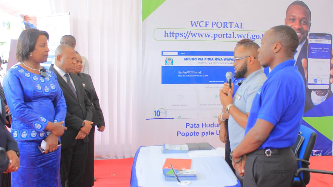 RC SENYAMULE AIPONGEZA WCF KWA HUDUMA NZURI KWA WATEJA.